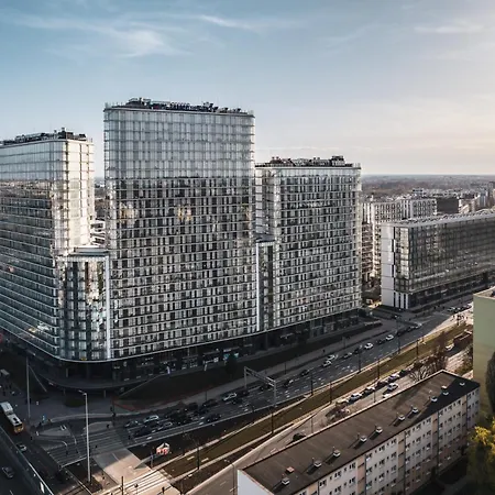 アパート Bliska Wola Tower, Sun & Snow